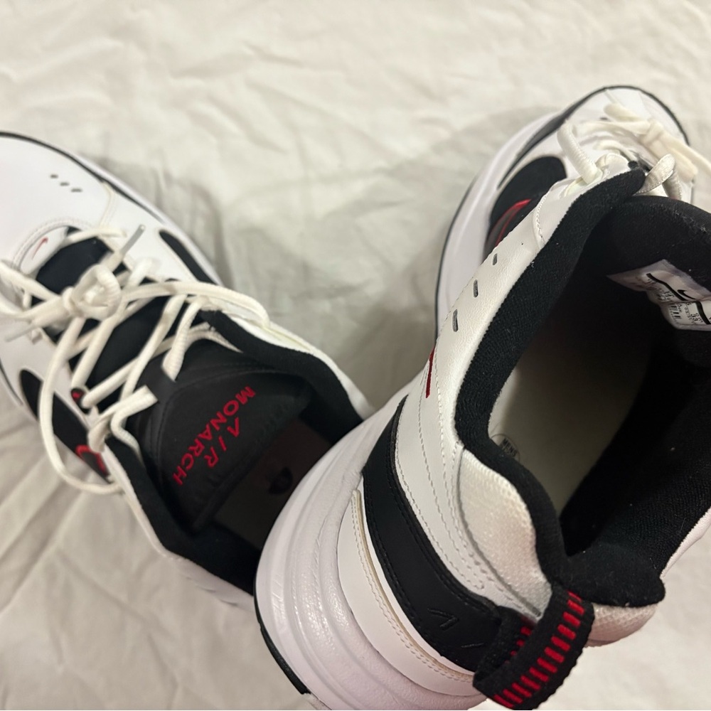 Men’s tennis shoes Nike​ - Picture 10 of 16